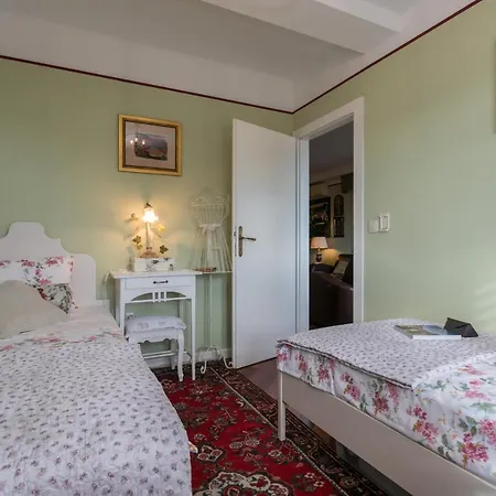 Апартаменты Luxury Sea View *