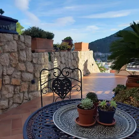 Luxury Sea View *